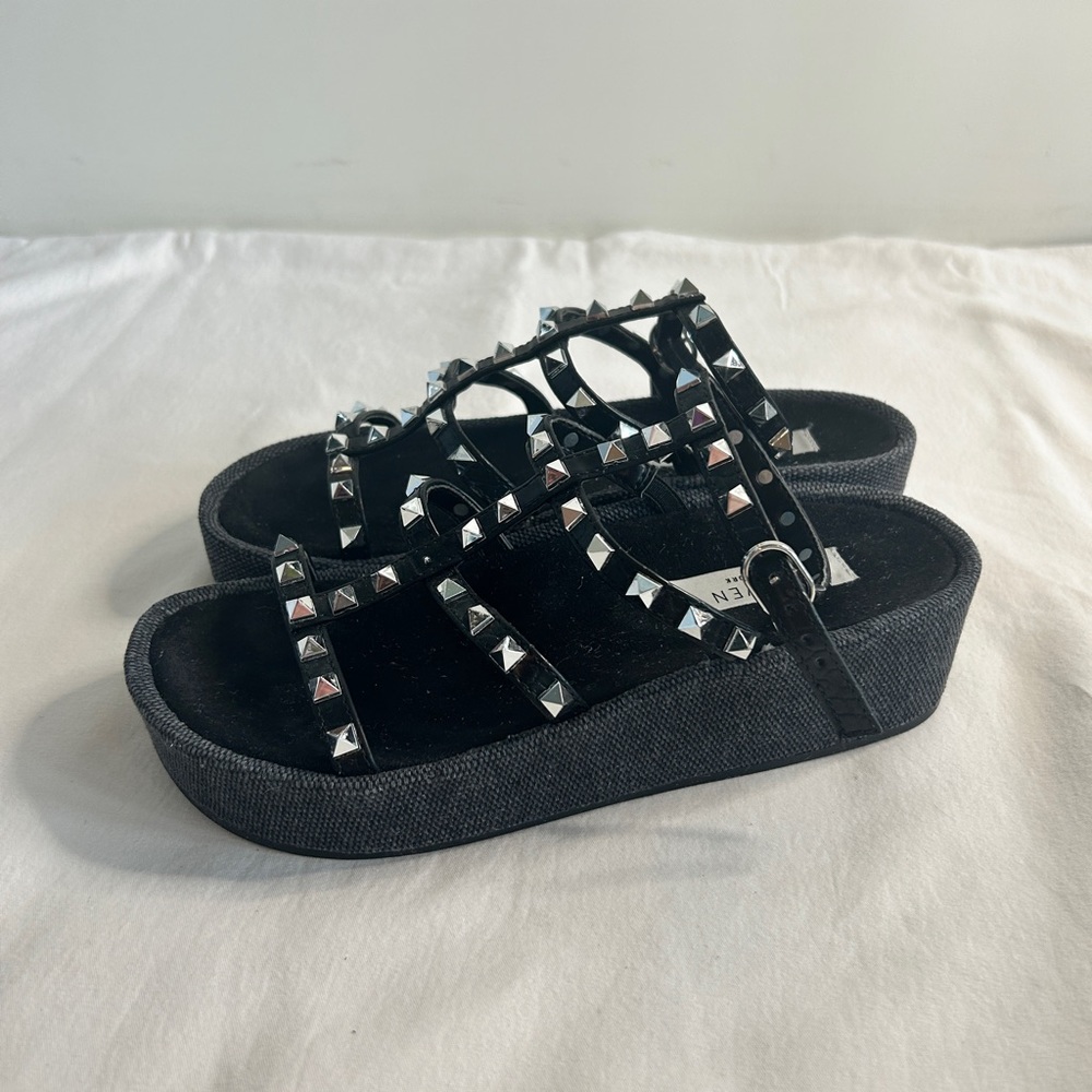 Steven by Steve Madden Rissa Black Studded Platform Sandals Size 6